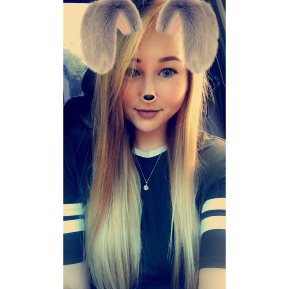 Meet your Posher, Kayla